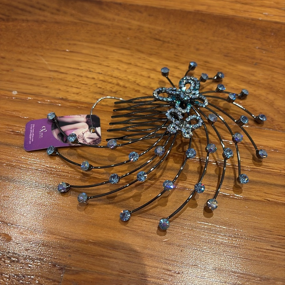 NWT blue rhinestone with butterflies hair accessory